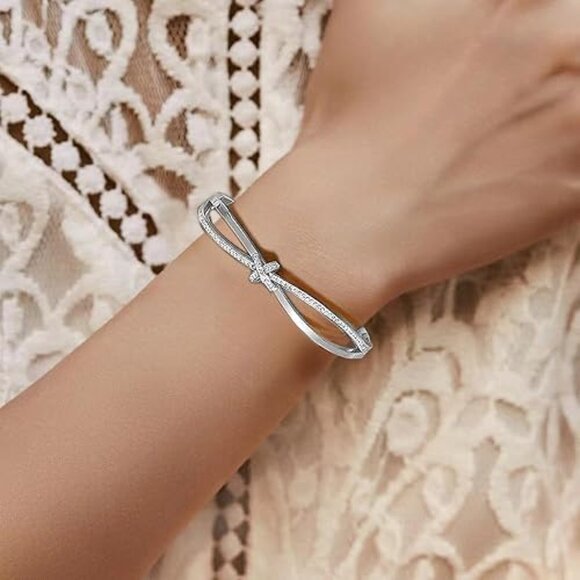 Neiman Marcus Titanium Plated Bow Bracelet - Picture 1 of 4